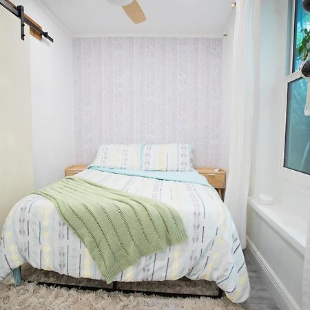 Cozy Tiny Home - Hidden Gem! ไมอามี ภายนอก รูปภาพ